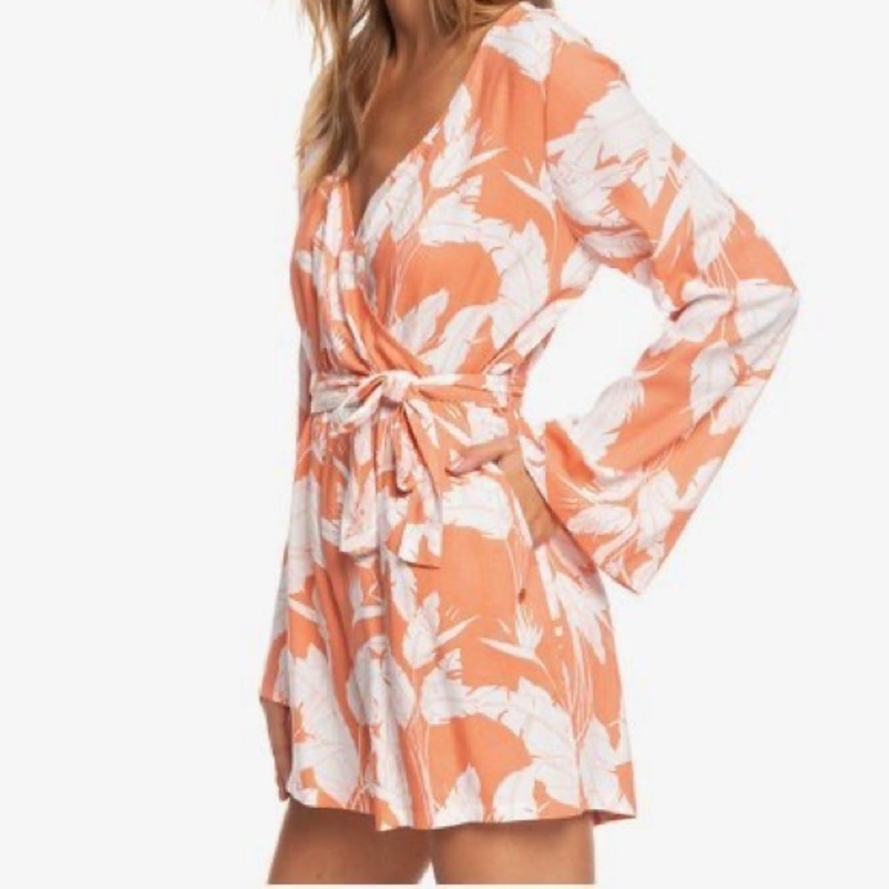 Roxy
New Morning Air Long Sleeve Wrap Romper